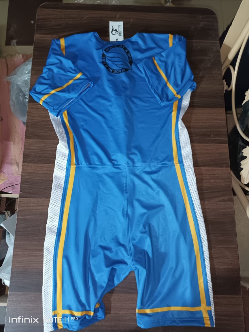 Women’s Zip-Up Active Wear